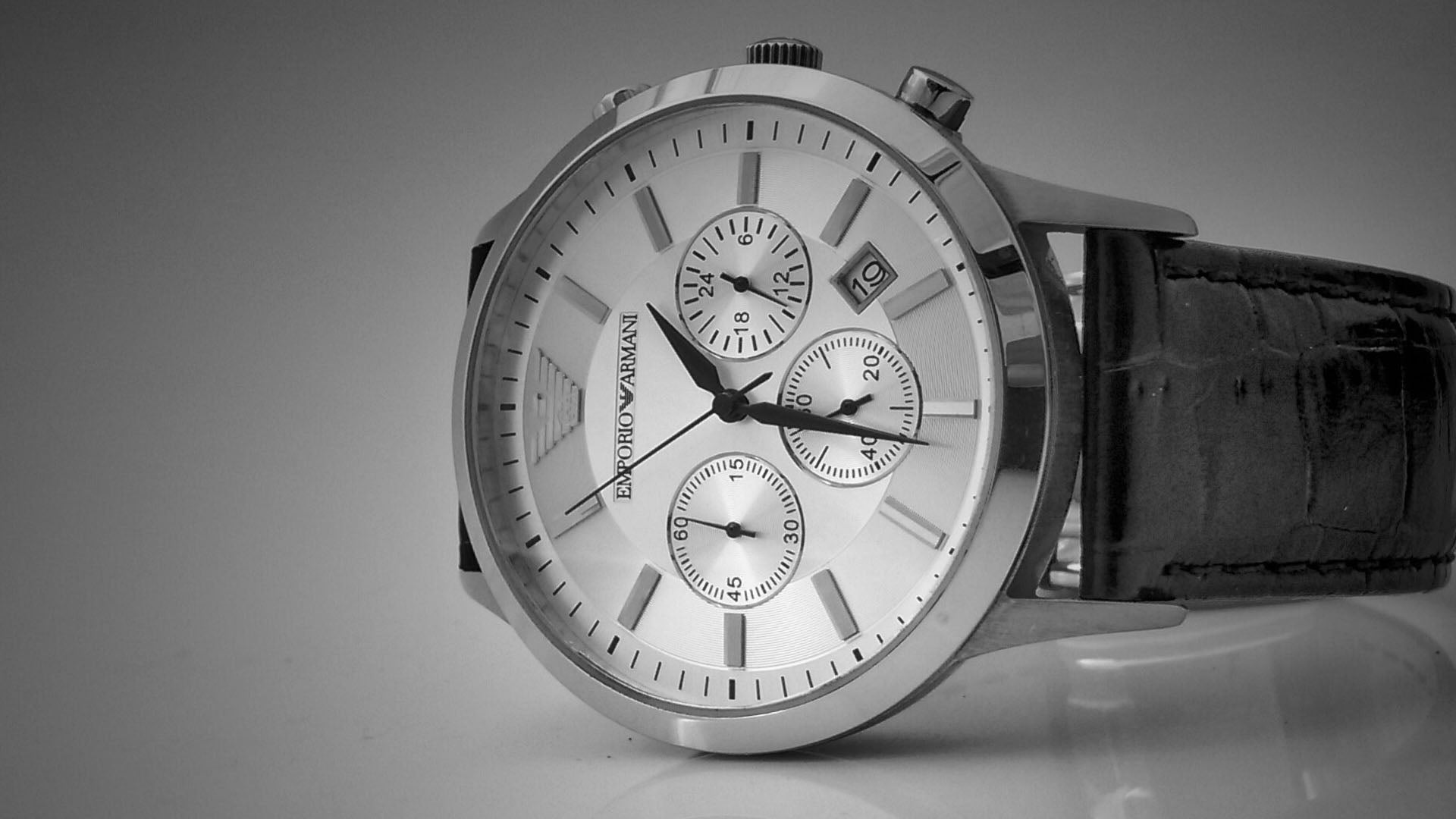 Understanding Watch Crystals – Sapphire, Mineral and Acrylic