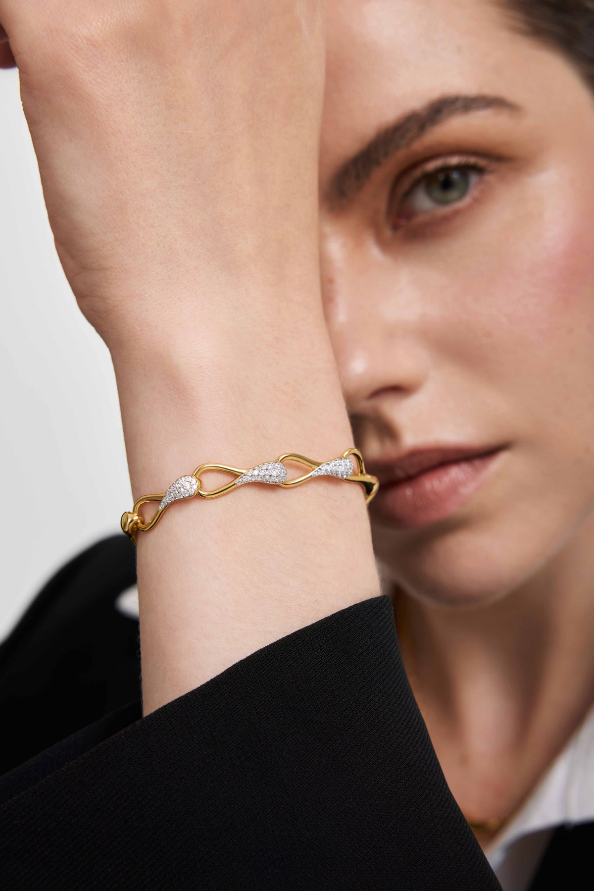 Ania Haie Gold Pave Sculptural Interlocked Link Bracelet B078-03G B078-03G view 2