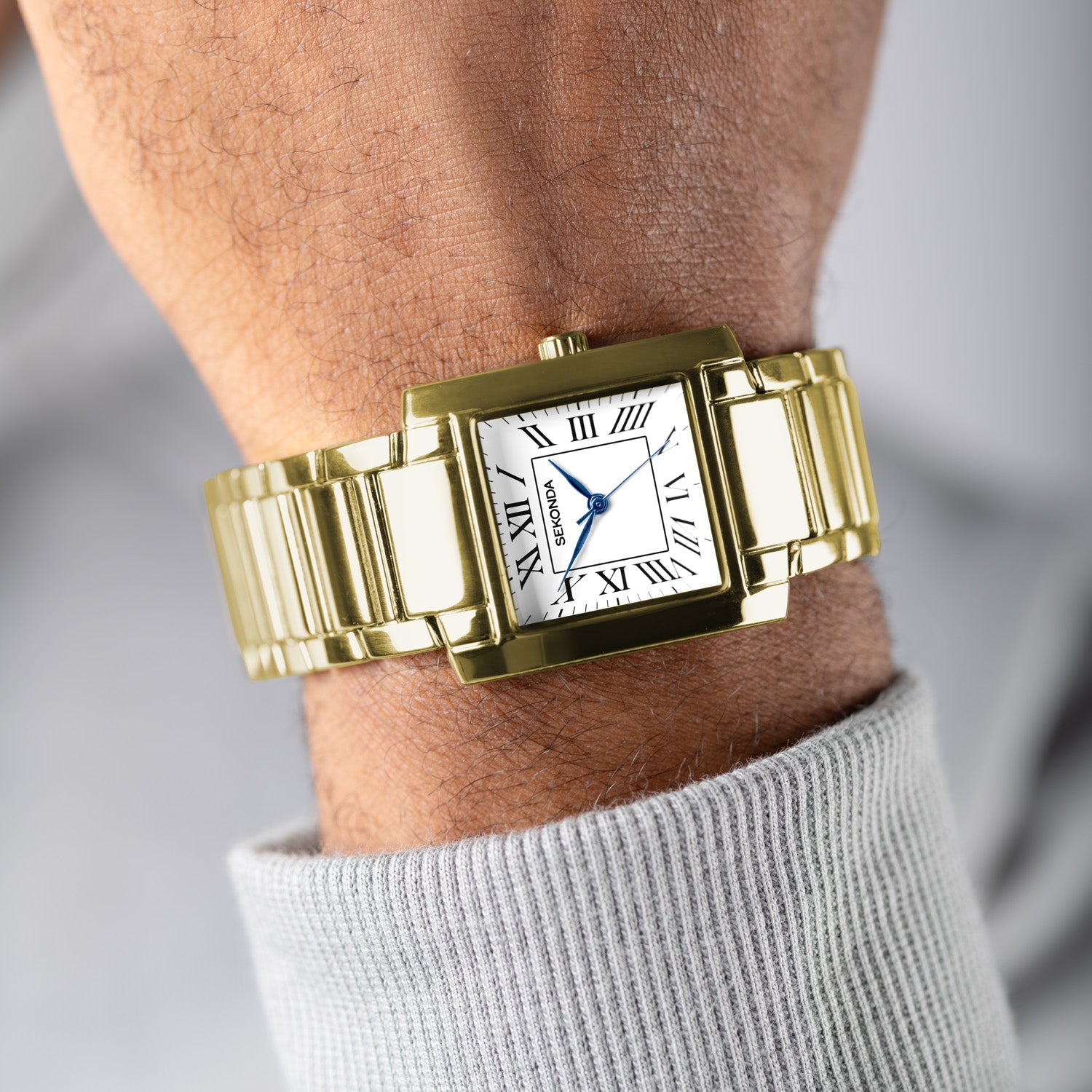 Sekonda Montreal 30mm Unisex Quartz Watch Durable Gold Timepiece