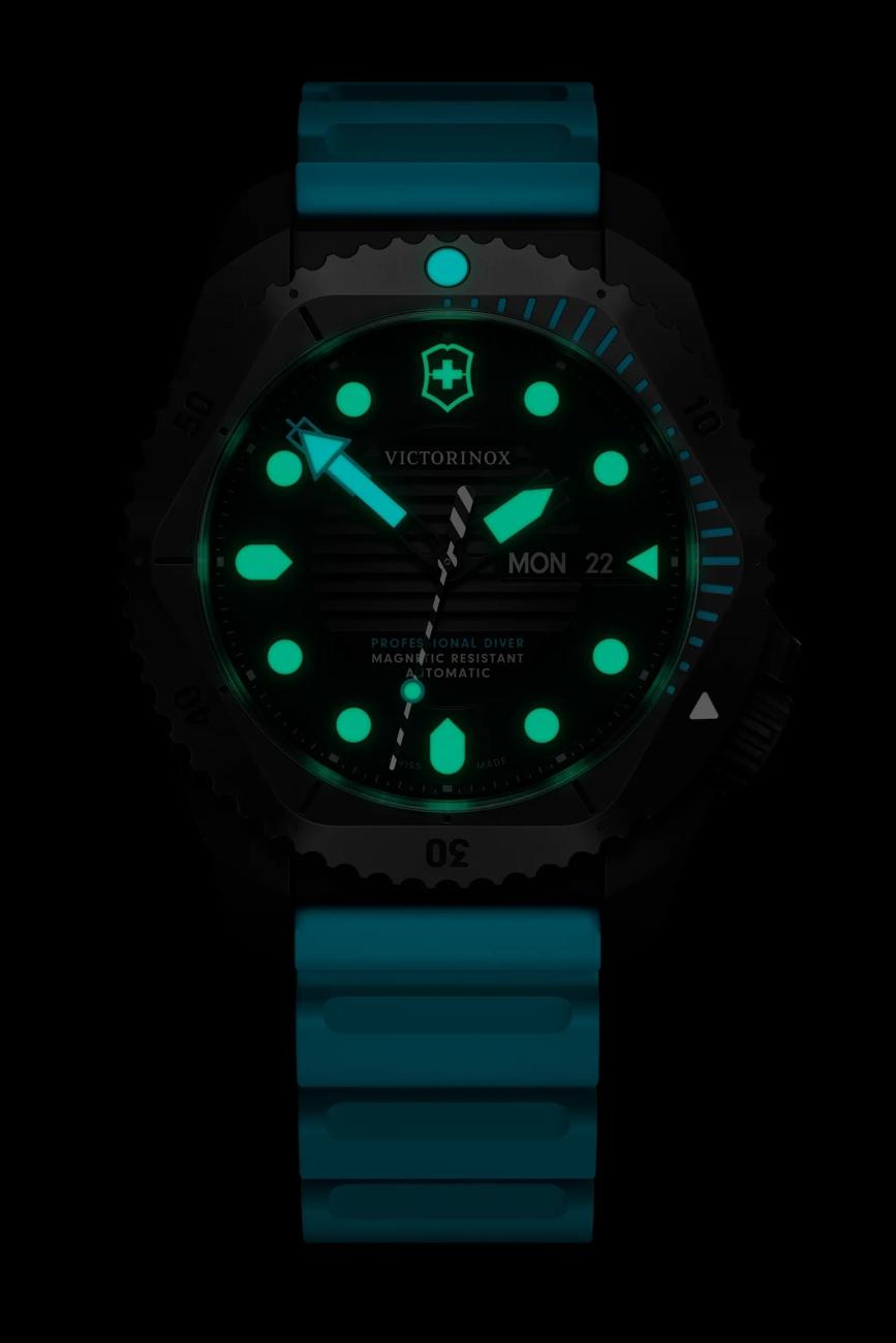 Victorinox Dive Pro Black Titanium Automatic Blue Rubber Black Dial Watch 242071