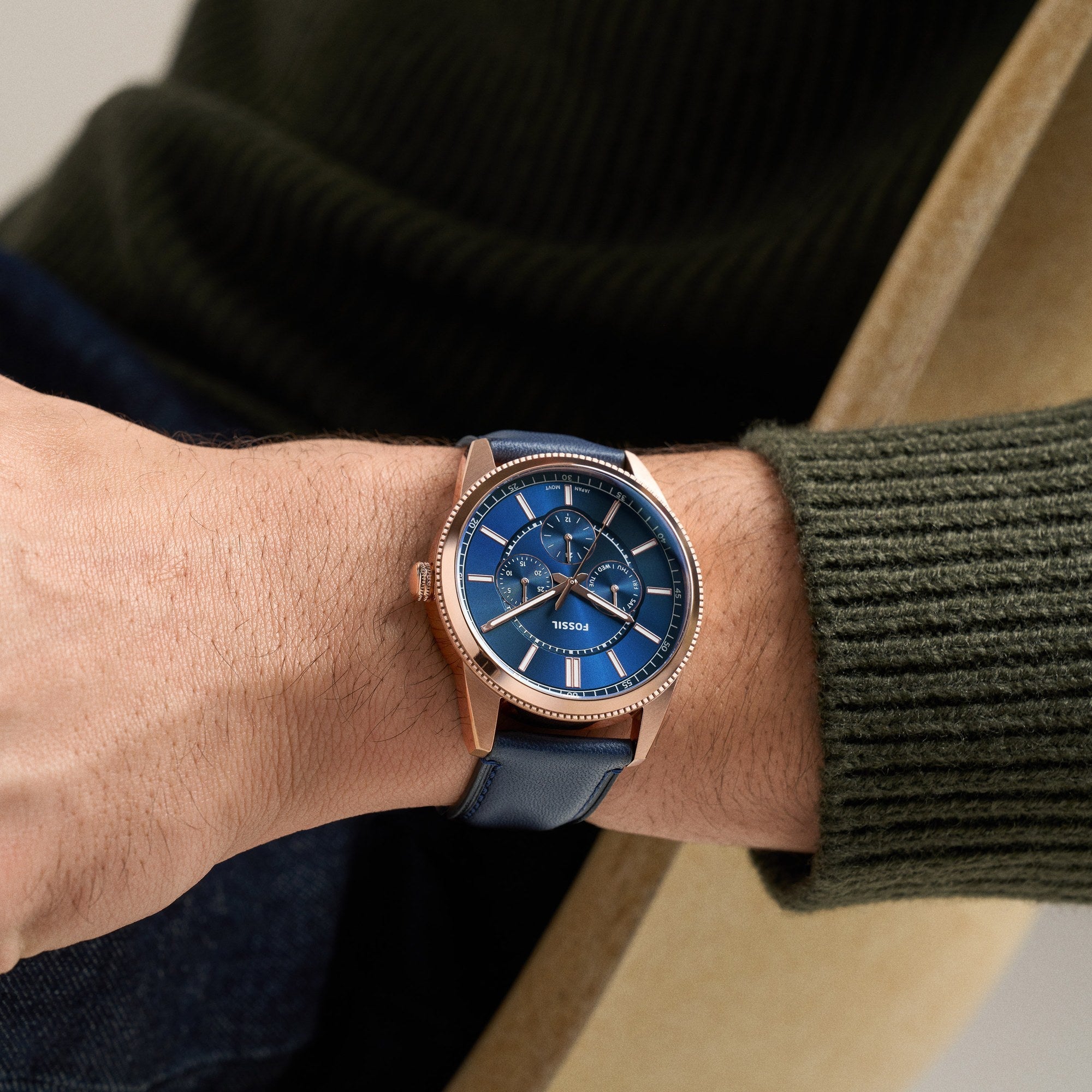 Fossil men's watch, blue dial (view 7)