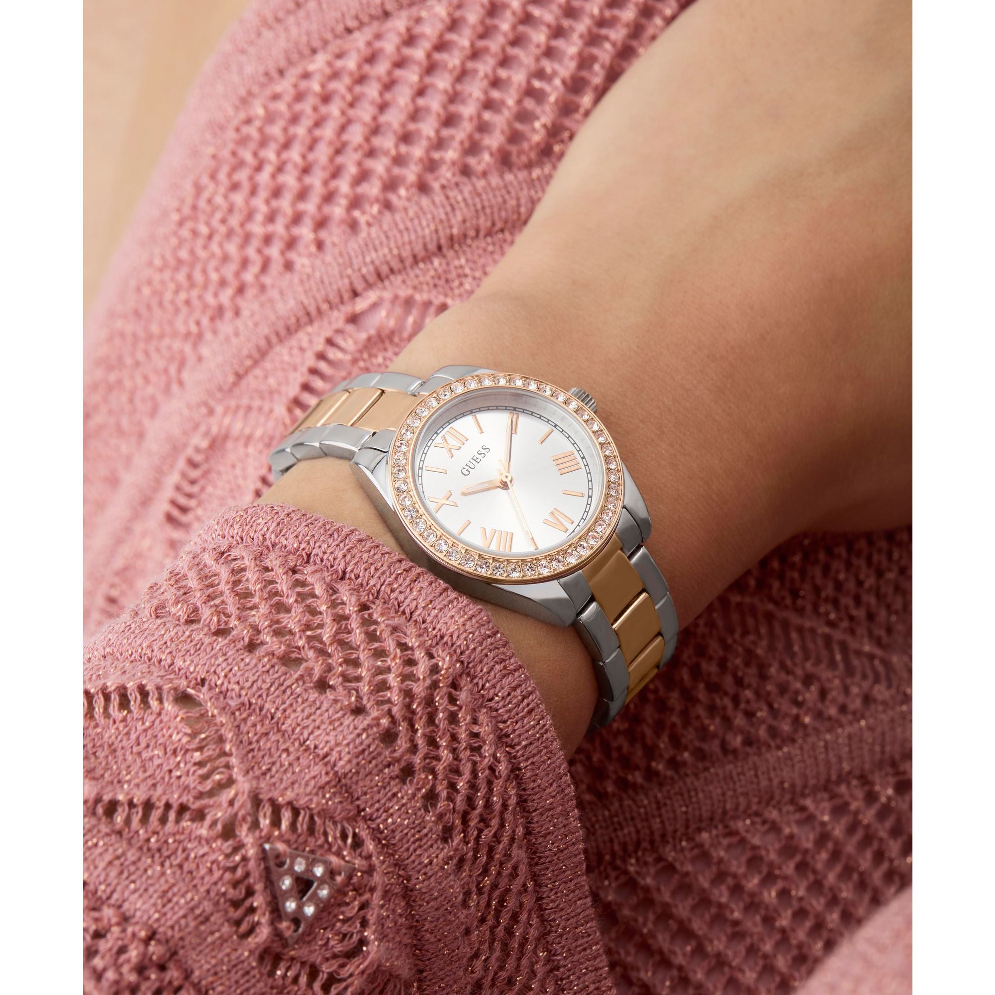 Guess GW0841L3 Watch - Clasp