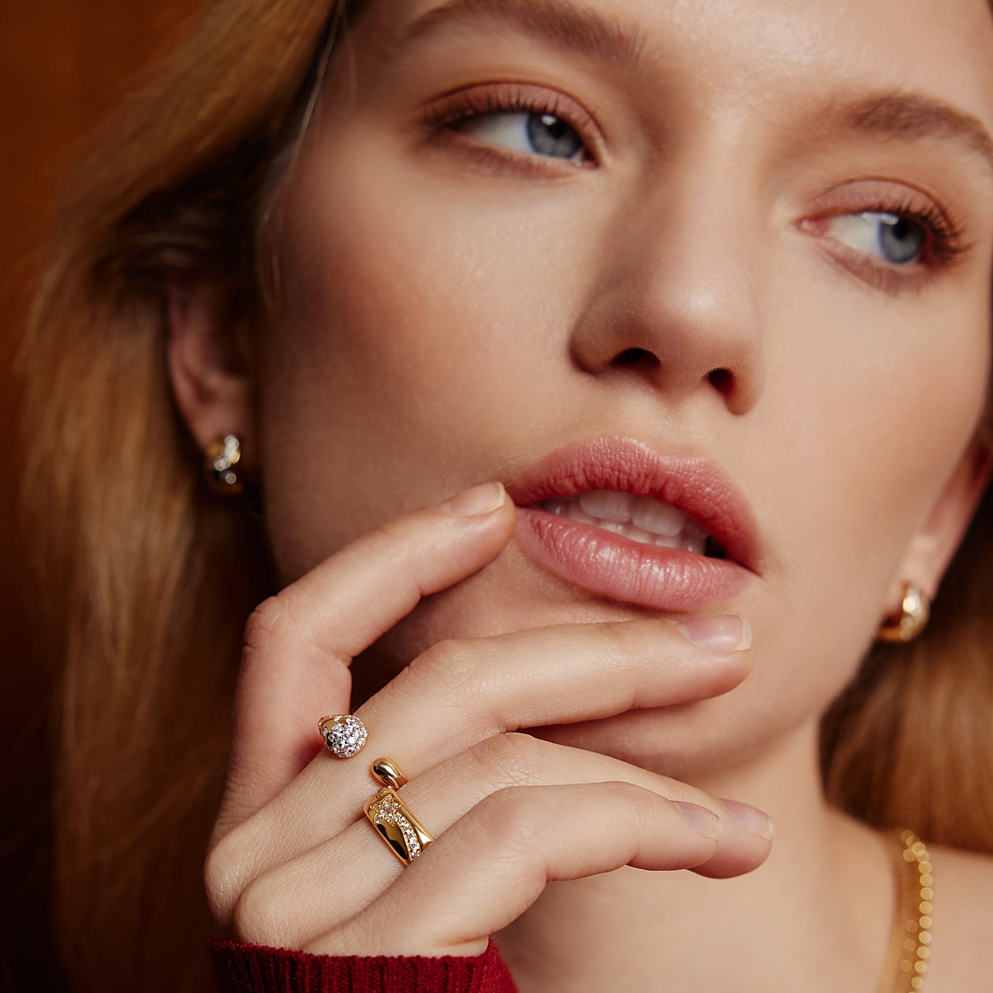 Gold Celestial Chunky Ring Modern Star Design for Women Trendy