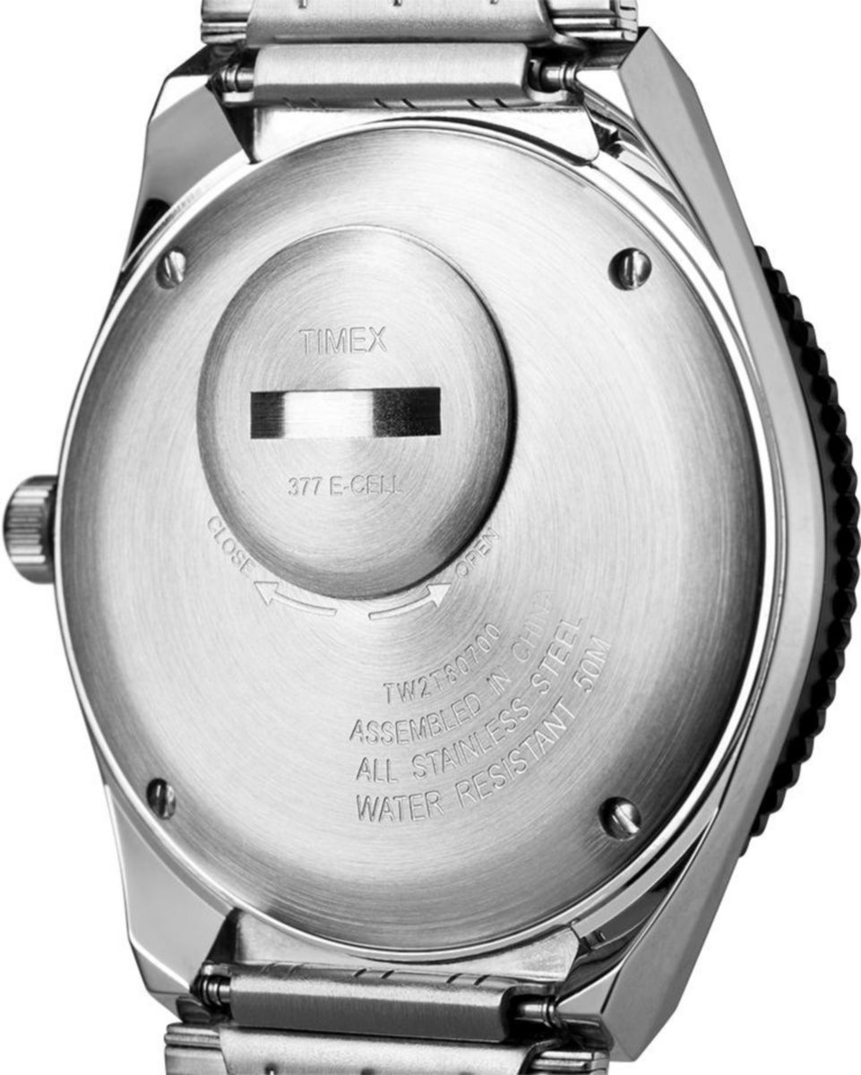 Timex Q 1979 Reissue, Blue dial, Silver stainless steel band