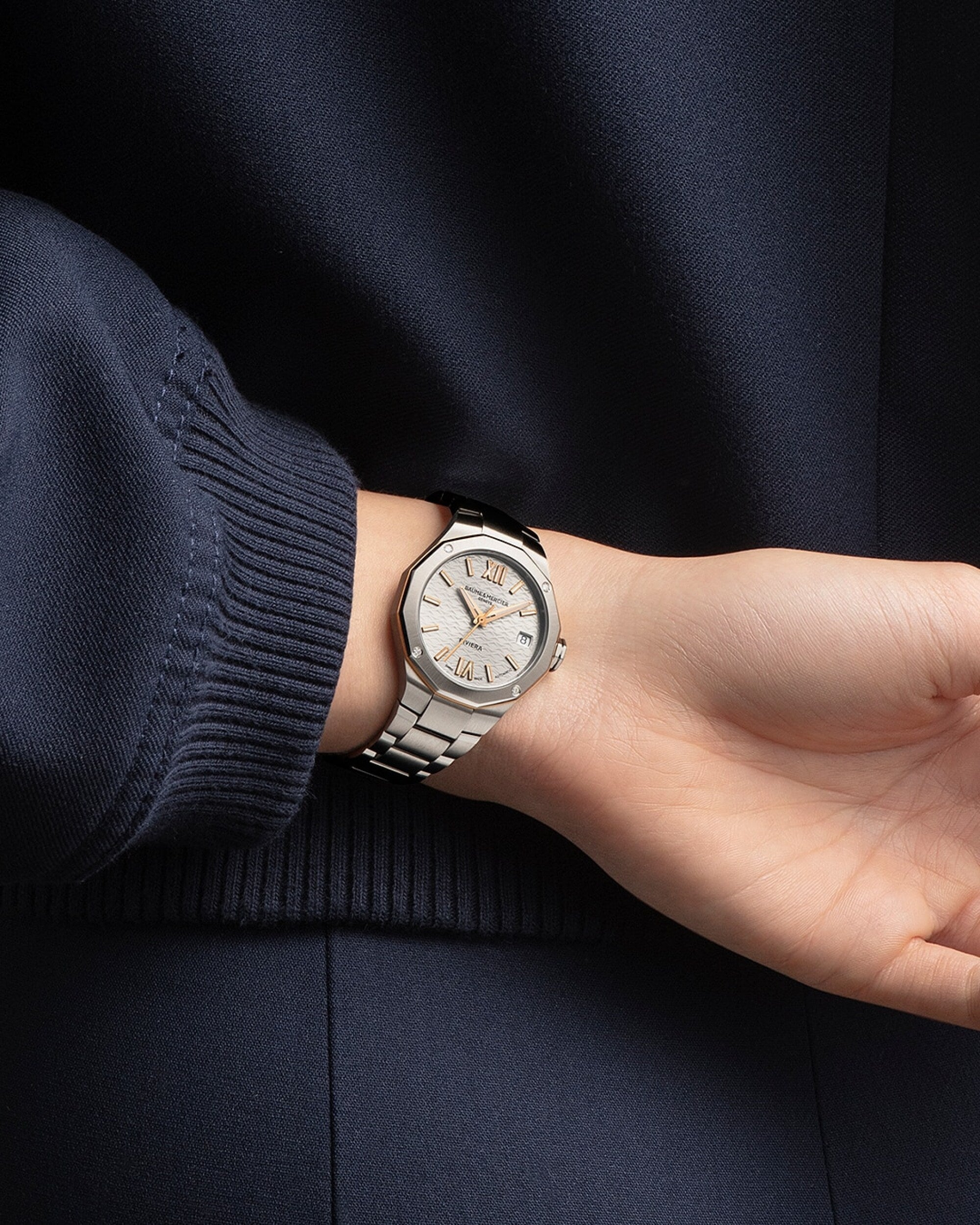 Baume & Mercier Riviera Automatic Watch Date Display - 33mm