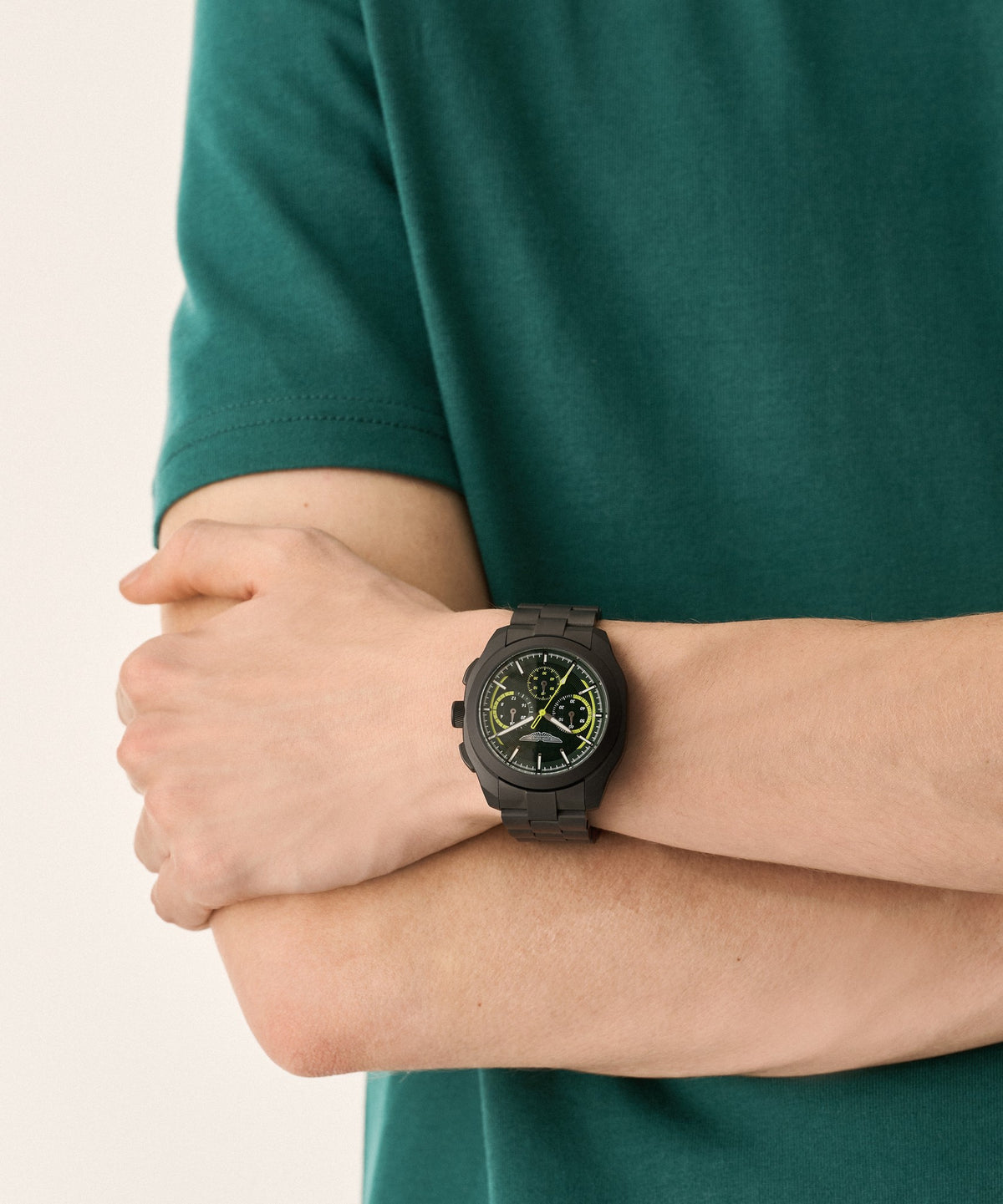 Aston Martin Thrill CRT MTRC2F603, on the wrist