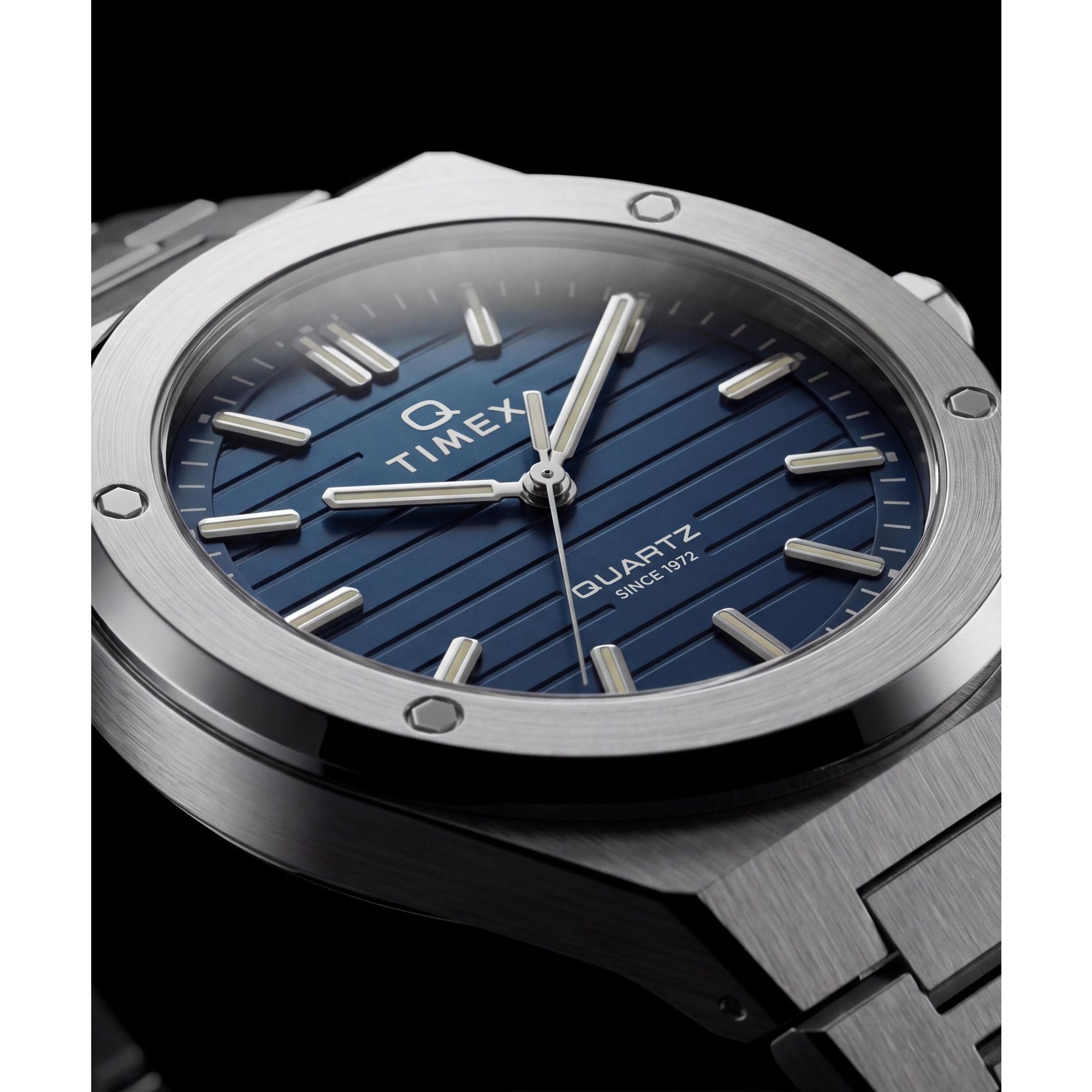 Timex Q Timex TW2Y81400 navy ribbed dial on a stainless steel bracelet, dial close-up