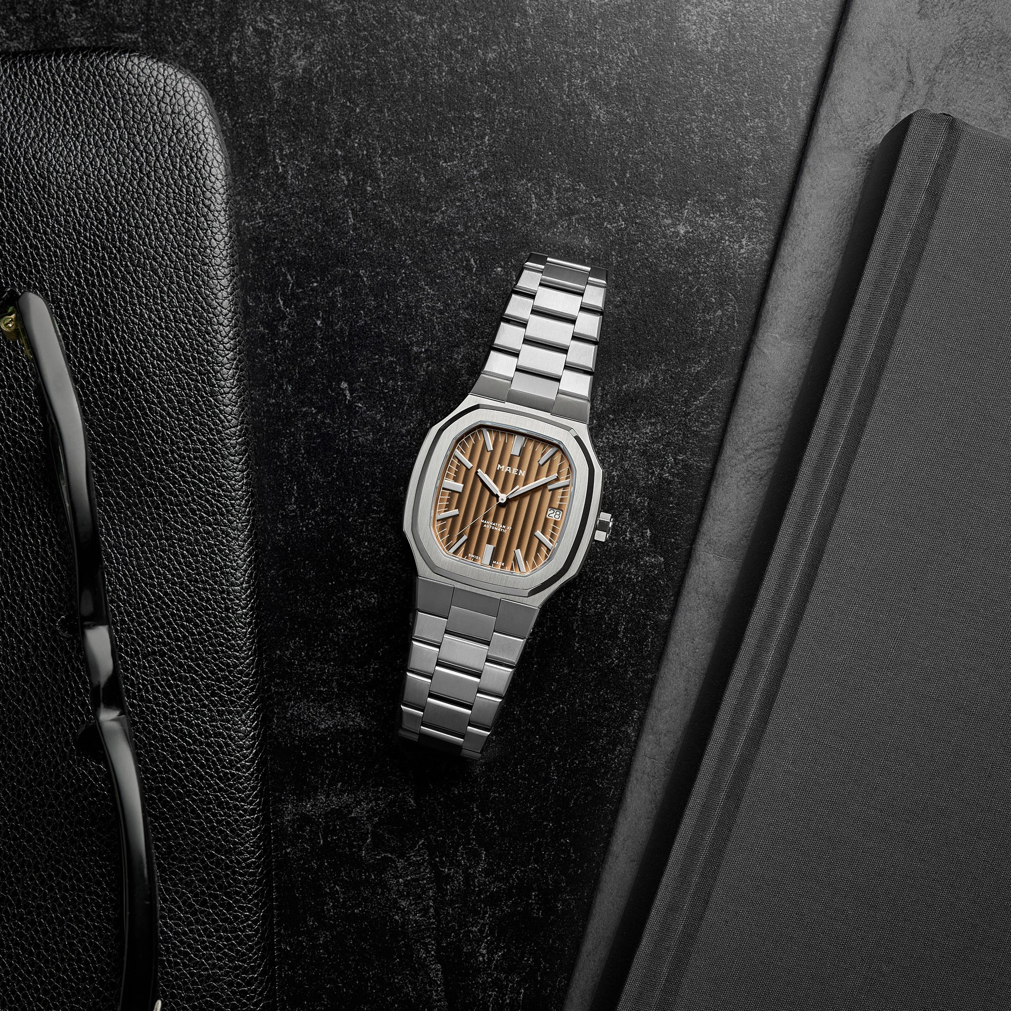 MAEN Manhattan 37 Salmon Dial Date Display Automatic Watch M2.1.3