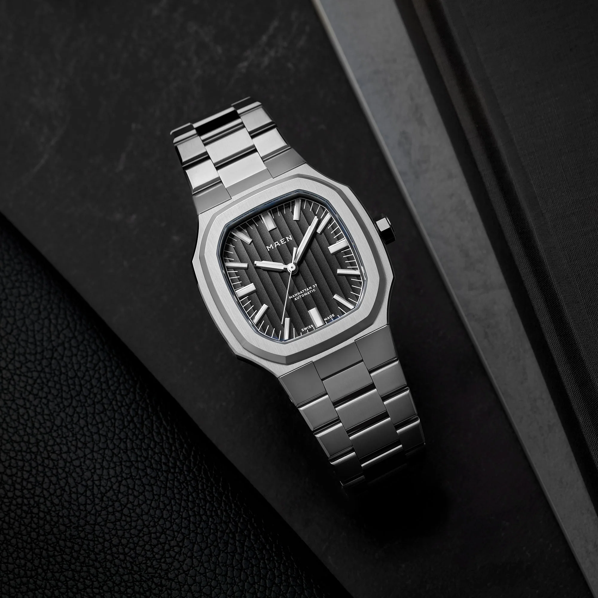 MAEN Manhattan 37 Black Dial No Date Display Automatic Watch M2.1.8