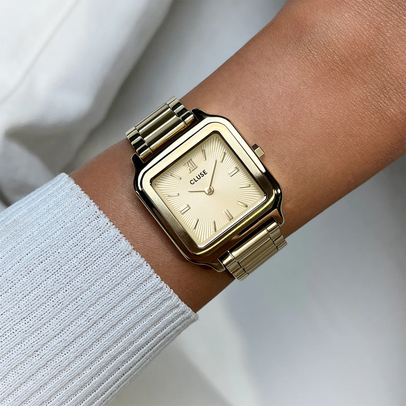 CLUSE Gracieuse Gold Dial Gold Sunray Tone Stainless Steel Bracelet CW11911