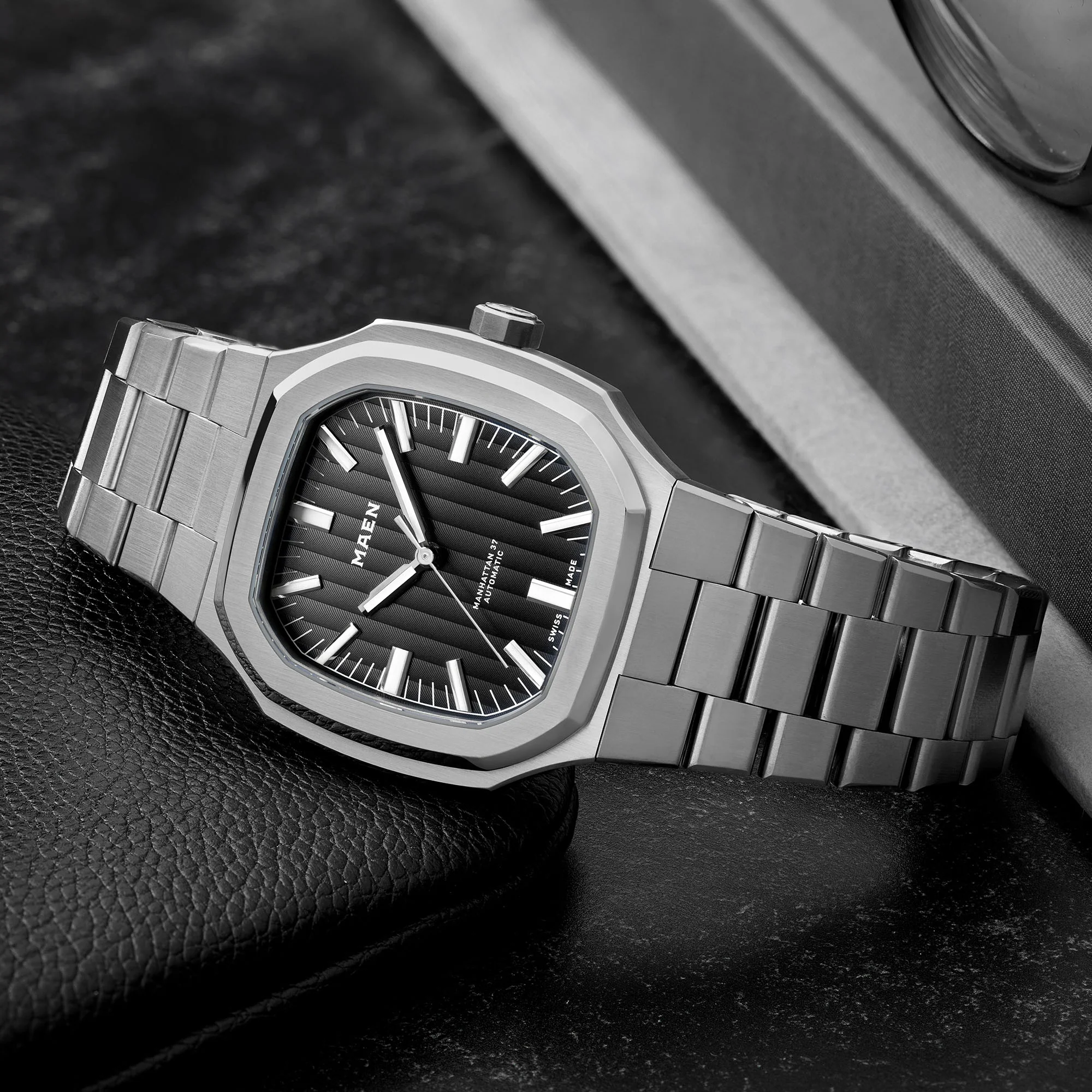 MAEN Manhattan 37 Black Dial No Date Display Automatic Watch M2.1.8