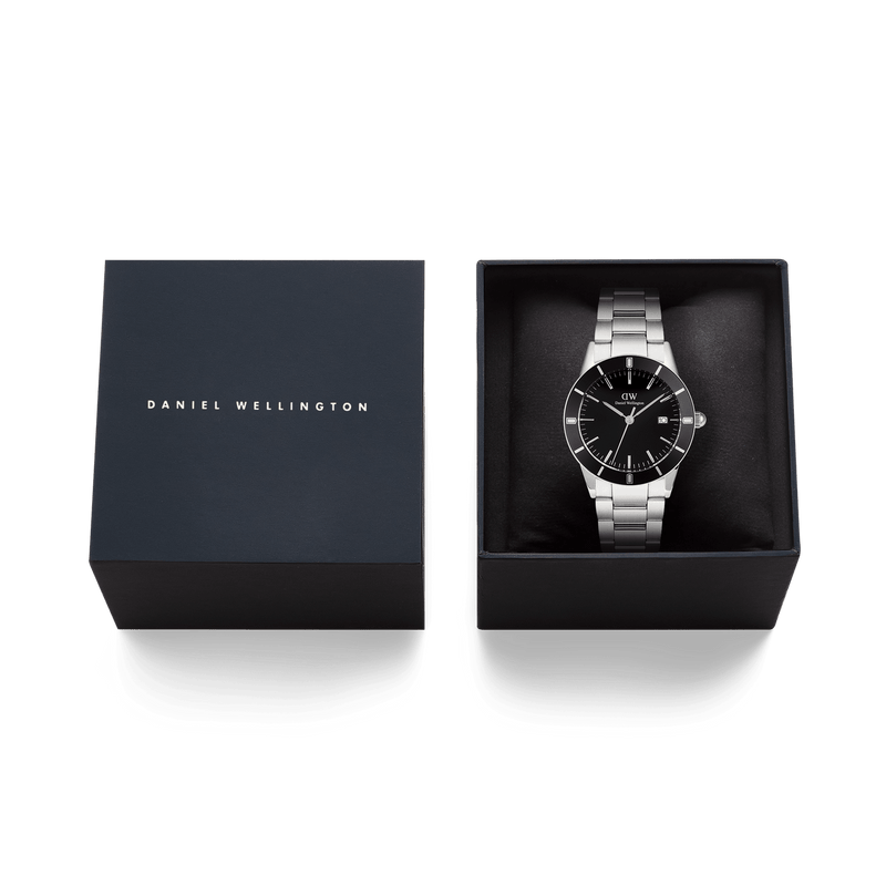 Daniel Wellington Iconic Paradigma Enamel Black Dial Watch DW00100822